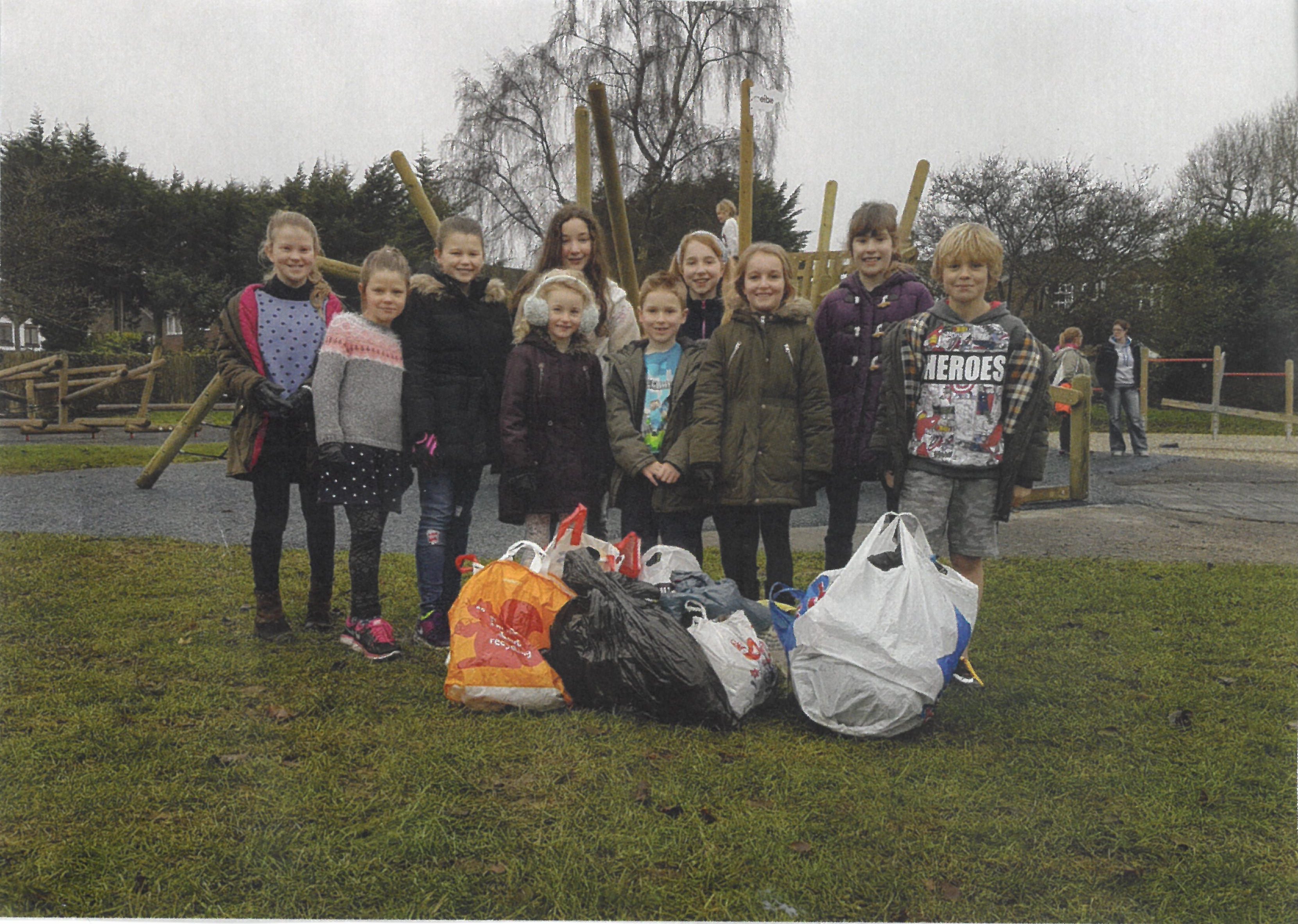 Flackwell Heath children who completed charity litter pick
